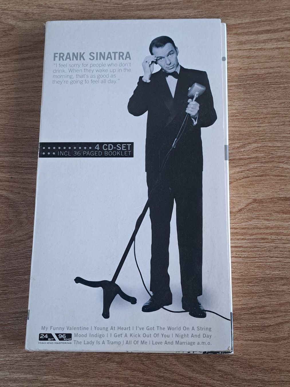 CD: FRANK SINATRA, 4 CD Set Buchformat, Buch mit 36 Seiten. – Usato da Unterseen venduto da Kanica