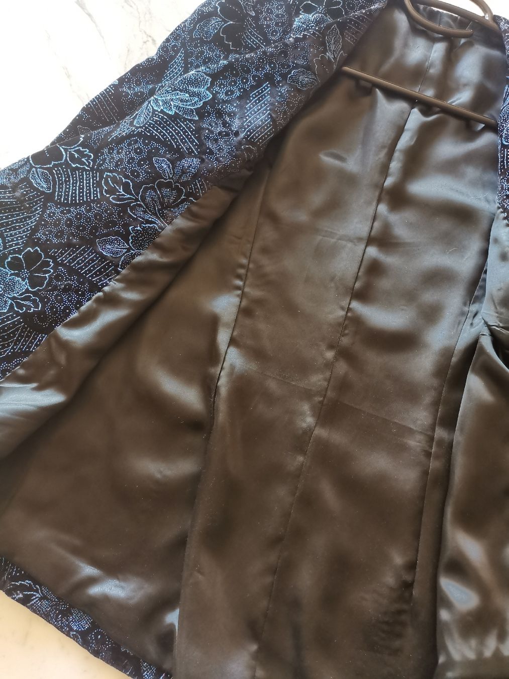 Giacche: Handgefertigter, festlicher Blazer – Usato da Uerikon venduto da pink_flamingo 2