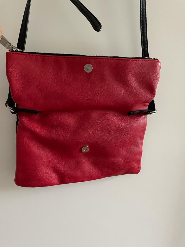 Taschen für Damen: Sac à main noir et rouge – Gebraucht aus Sion von edelweissse 2