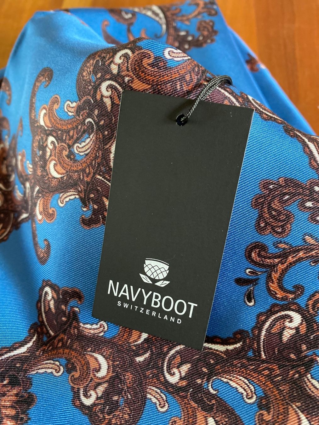 Navyboot Foulard & Sciarpe: Foulard aus Seide von Navyboot – Nuovo (secondo la descrizione) da Schönenwerd venduto da iolilly 2