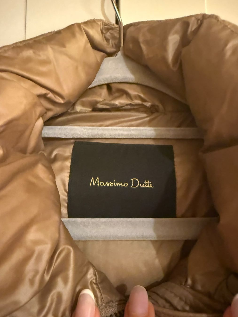 Massimo Dutti Giacche: Daunenjacke Massimo Dutti braun – Usato da Thun venduto da Sde 2