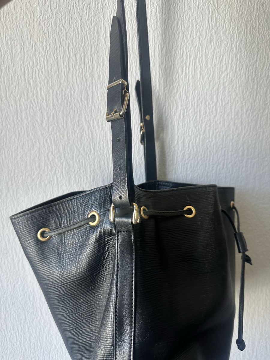 Sacs femmes: Sac seau noir – D'occasion à Yverdon-les-Bains par Laureetlargent 3
