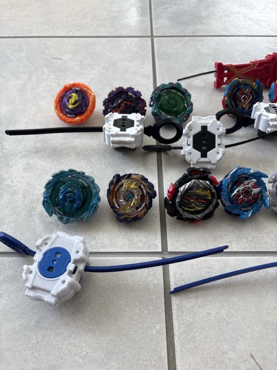 Giocattoli: Beyblades mit Burst Quad Strike – Usato da Niederglatt ZH venduto da CorinneW32 2
