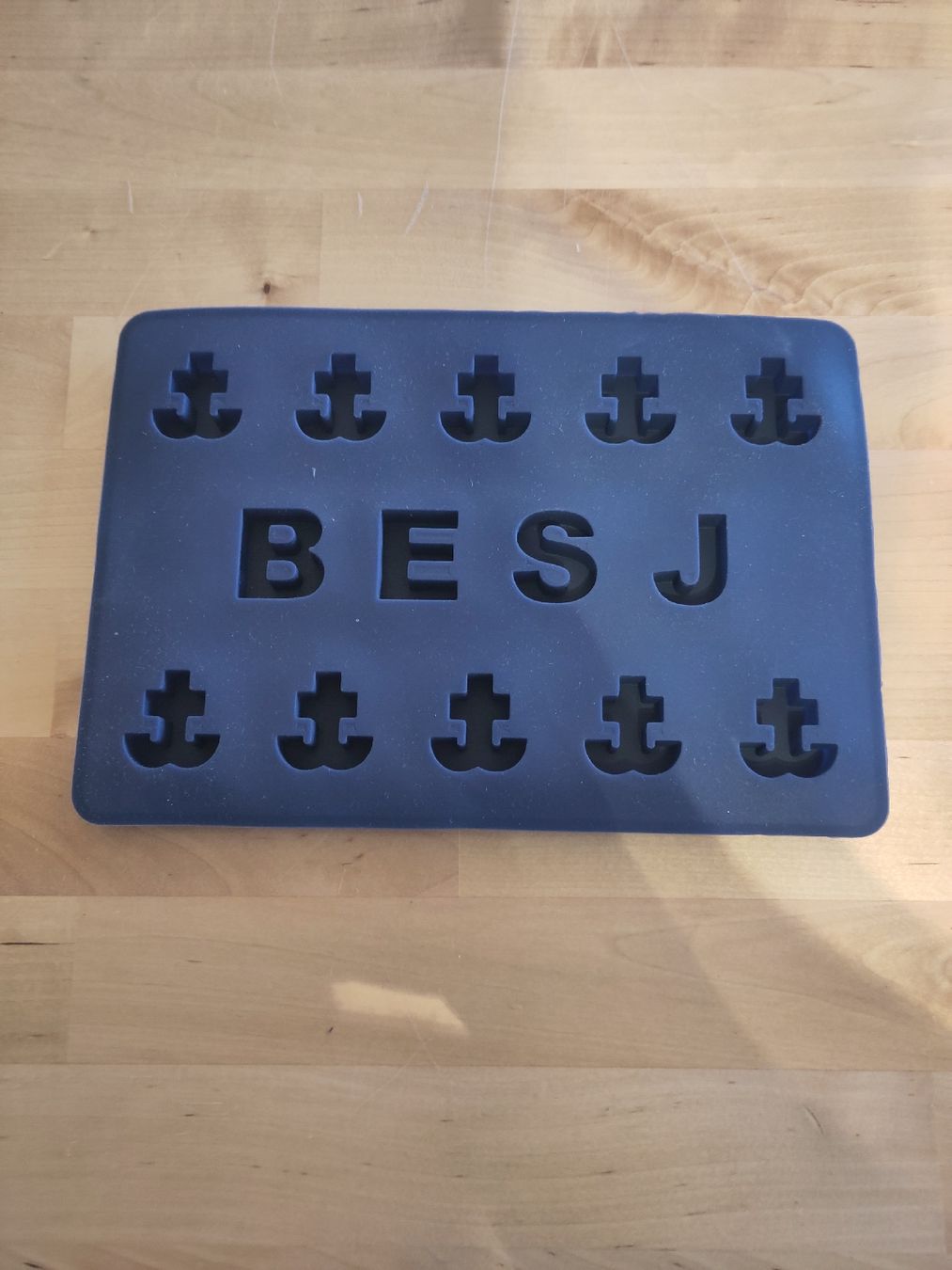 Teglie da forno: Besj Silikonform/Eiswürfelform mit Anker Motiv – Usato da Effretikon venduto da pemko