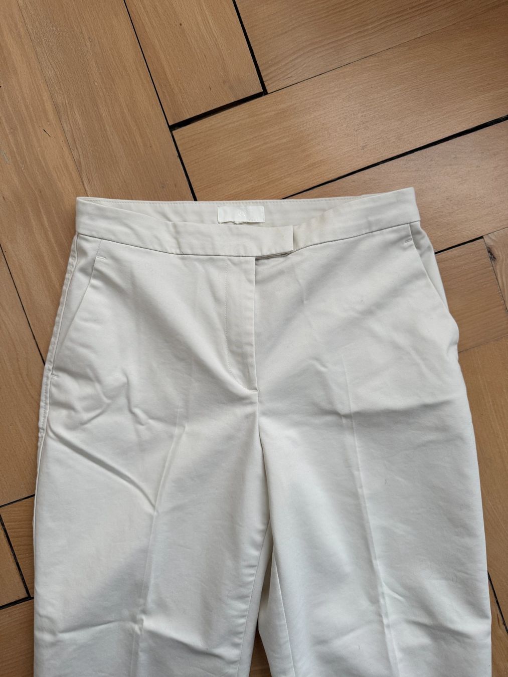 H&M Pantaloni: Hose offweiss elegant 38 – Usato da Zürich venduto da Diazaio 1