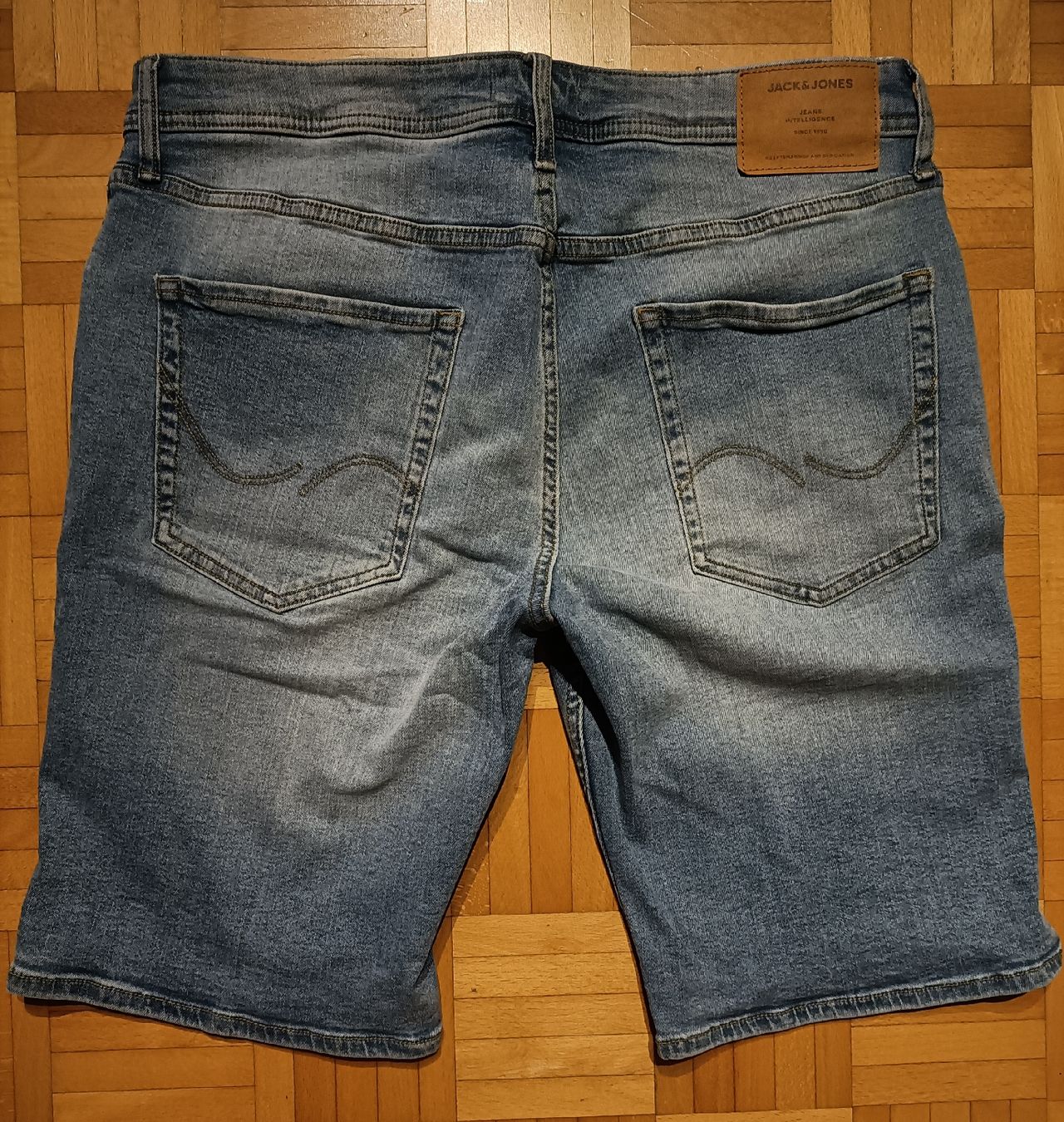 Jack & Jones Jeans: Jack&Jones Jeans Shorts Regular Grösse 32. Large. – Usato da Rotkreuz venduto da Dima8 2