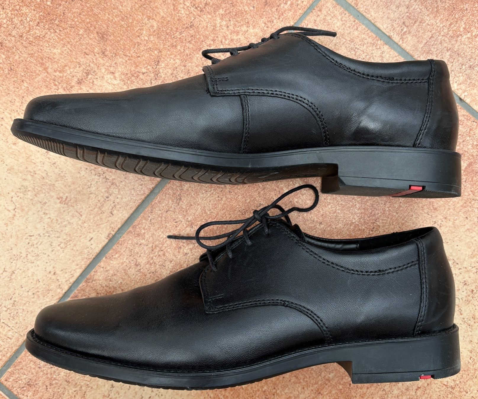 Scarpe da uomo: Herrenschuhe Lloyd schwarz Gr. 7.5 – Usato da Embrach venduto da Decius 2