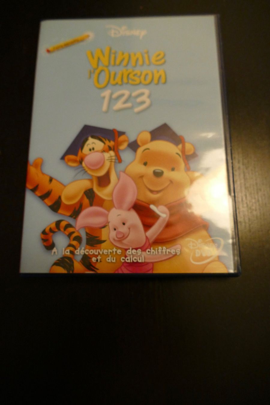 Tutti i DVDs: Winnie l'Ourson: DVD éducatif + ballon – Usato da Lausanne venduto da cat_656q