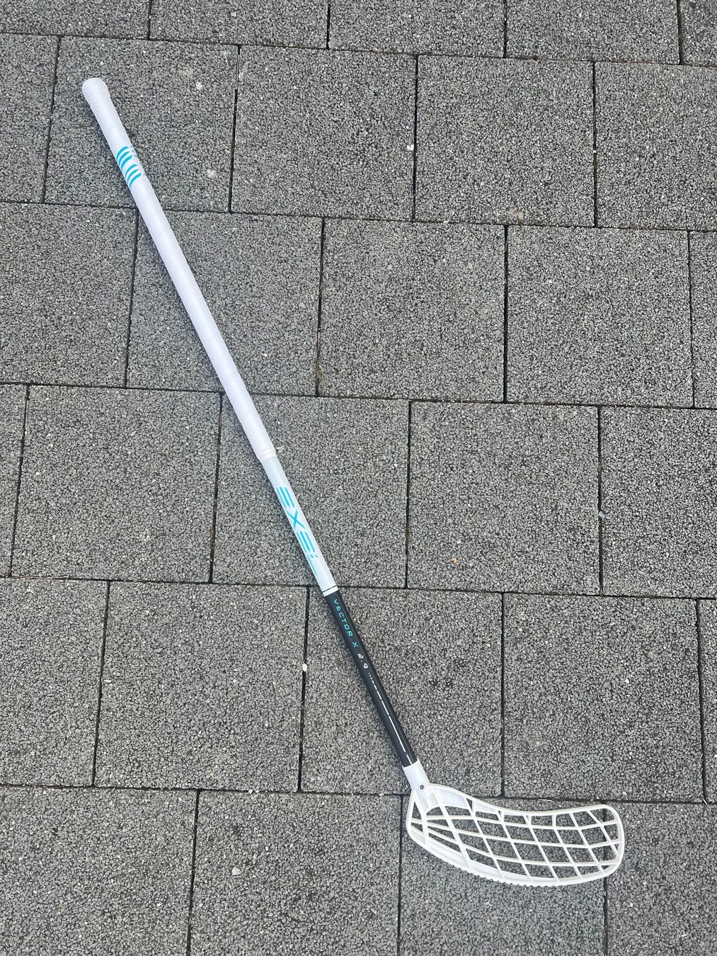 Exel Unihockey: Exel Unihockey Stock vector x 2.9 – Nuovo (secondo la descrizione) da Lüsslingen venduto da jos_wws5