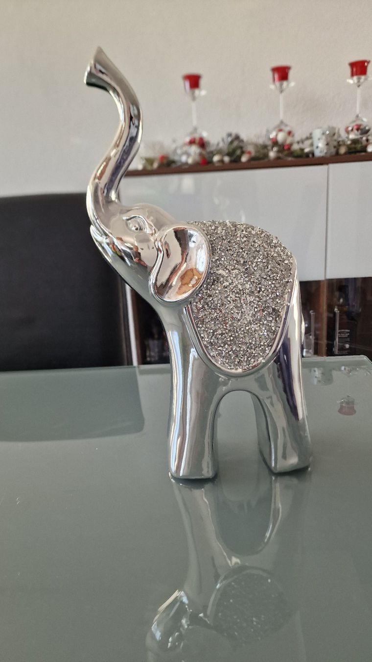 Statuette: Schöner Elefant - Deko – Usato da Wil  AG venduto da Kfloh