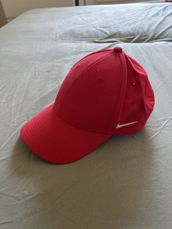 Rote Nike Cap, neuwertig - perfekter Sonnenschutz!
