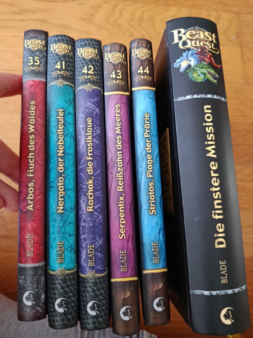 Libri: Beastquest Bücher auf Deutsch.  – Usato da Zürich venduto da Sally27