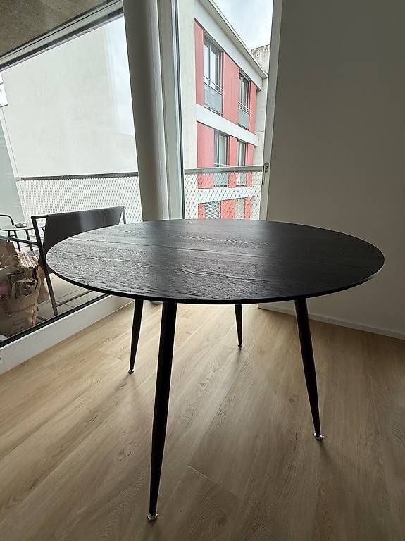 Tische: Esstisch rund | Eiche – Gebraucht aus Basel von Luisa_b
