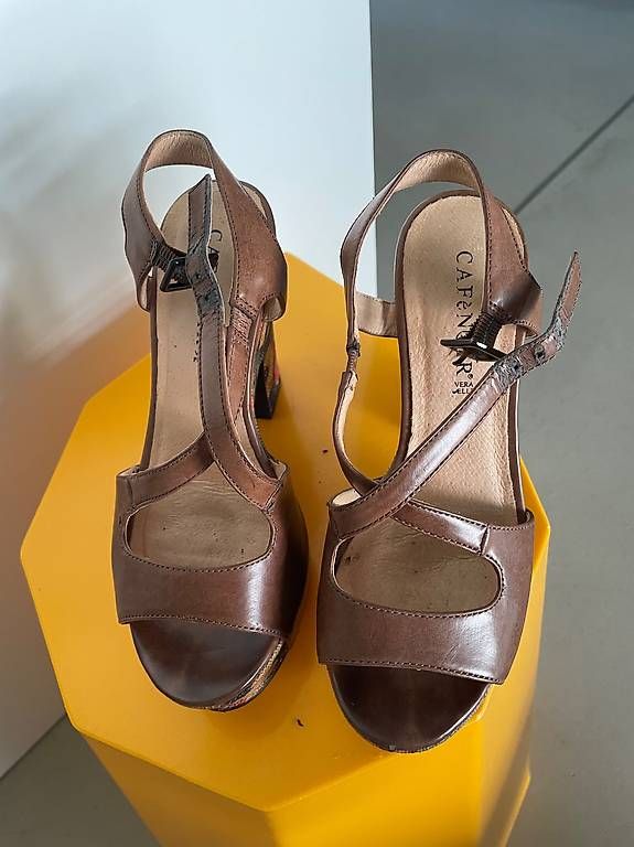 Chaussures femmes: Lederschuhe – D'occasion à Zürich par Grillieren 1