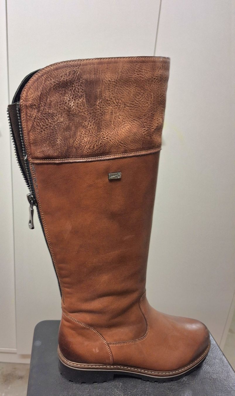 Chaussures femmes: Lederstiefel Remonte – D'occasion à Schalunen par Pierinoll