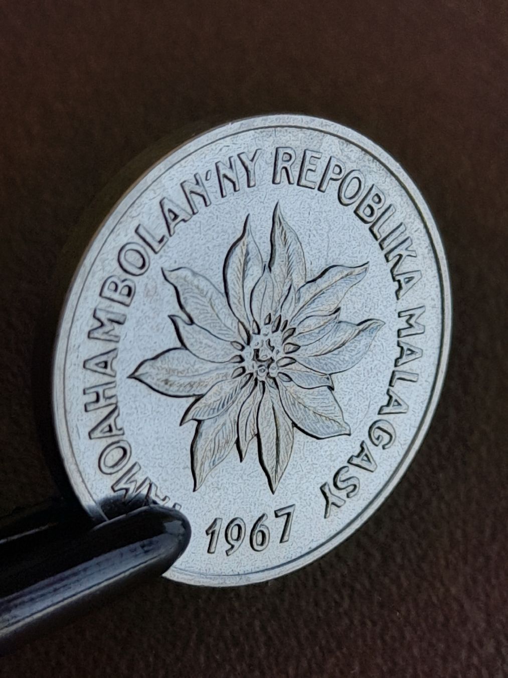 Tutti le monete: 5 Francs Ariary 1967 Madagaskar  – Usato da Basel venduto da Basel_20 7