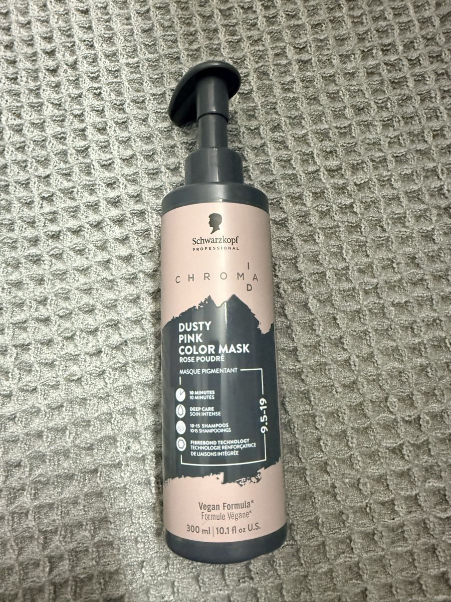 Teintures: Haarprodukte – D'occasion à Nesselnbach par Karotequi 1