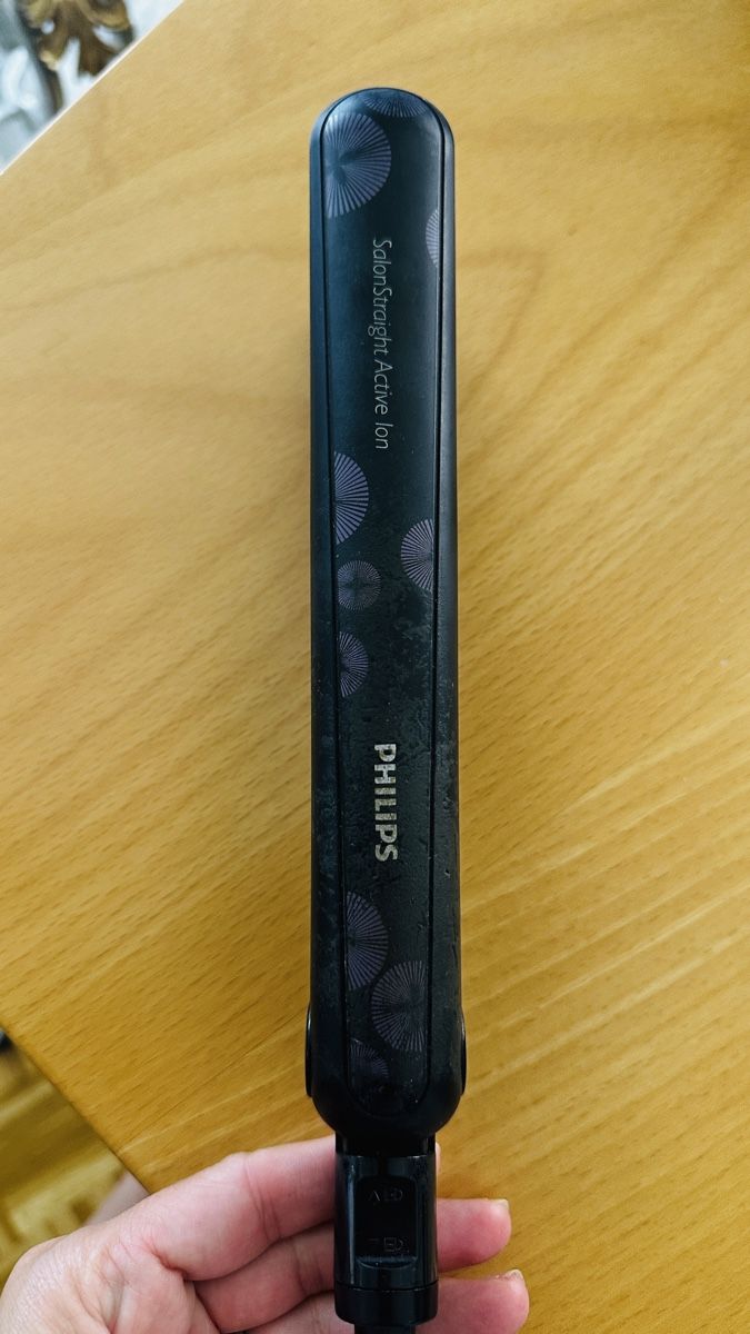 Ferri da stiro: Philips haar glätteisen – Usato da Lachen SZ venduto da HelvetiaLuxury