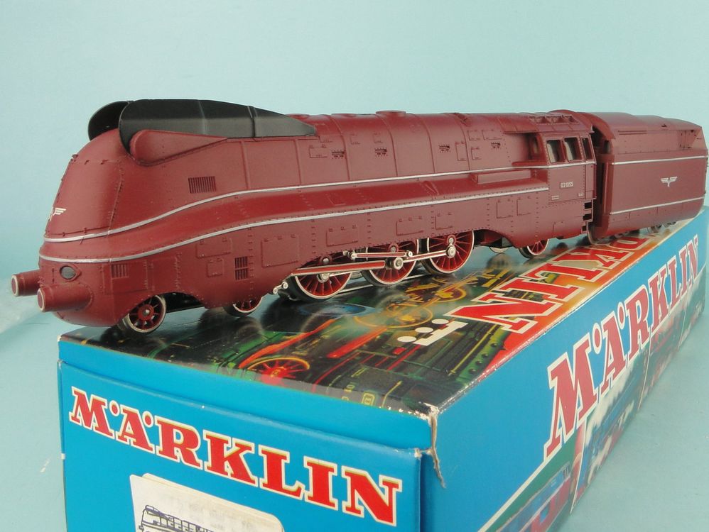 Märklin 3089 DRG Lok mit Tender BR 03. Stromlinienform, analog