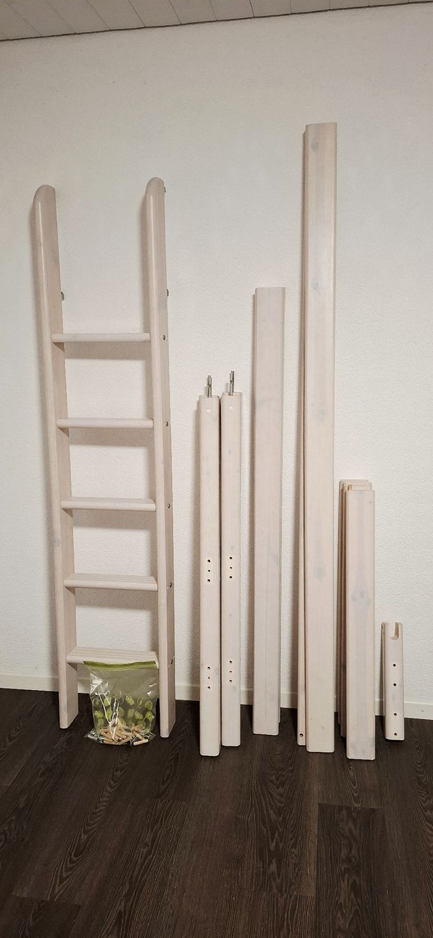 Flexa Leitern: Erhöhung für Flexa Bett – Gebraucht aus Thörigen von SILY20