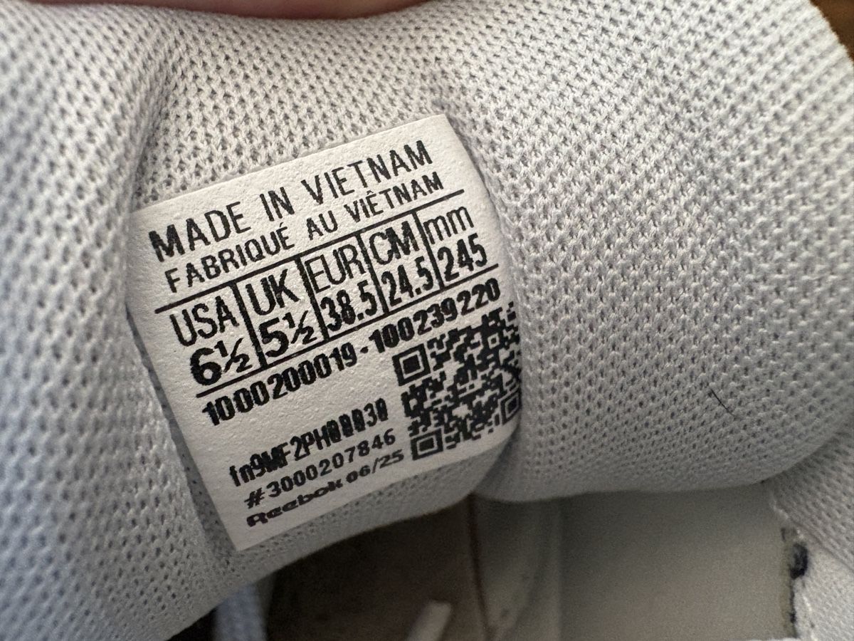 Reebok Scarpe da uomo: Reebok Schuhe 38.5 – Nuovo (secondo la descrizione) da Ehrendingen venduto da suurrlii 3