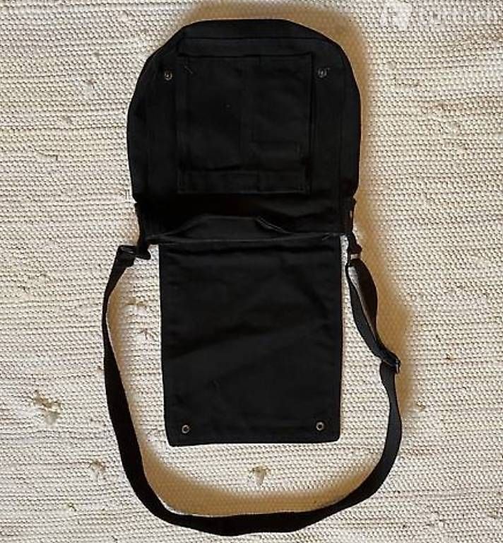 Taschen: Converse Handtasche – Gebraucht aus Veltheim AG von KimiSinger 1