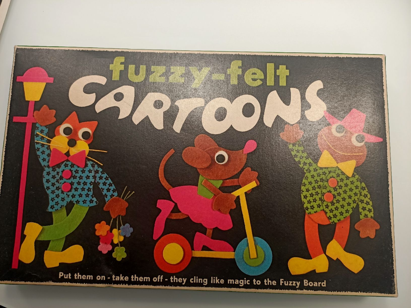 Giocattoli: Fuzzy Felt Cartoons – Usato da Kirchberg BE venduto da Swoosh