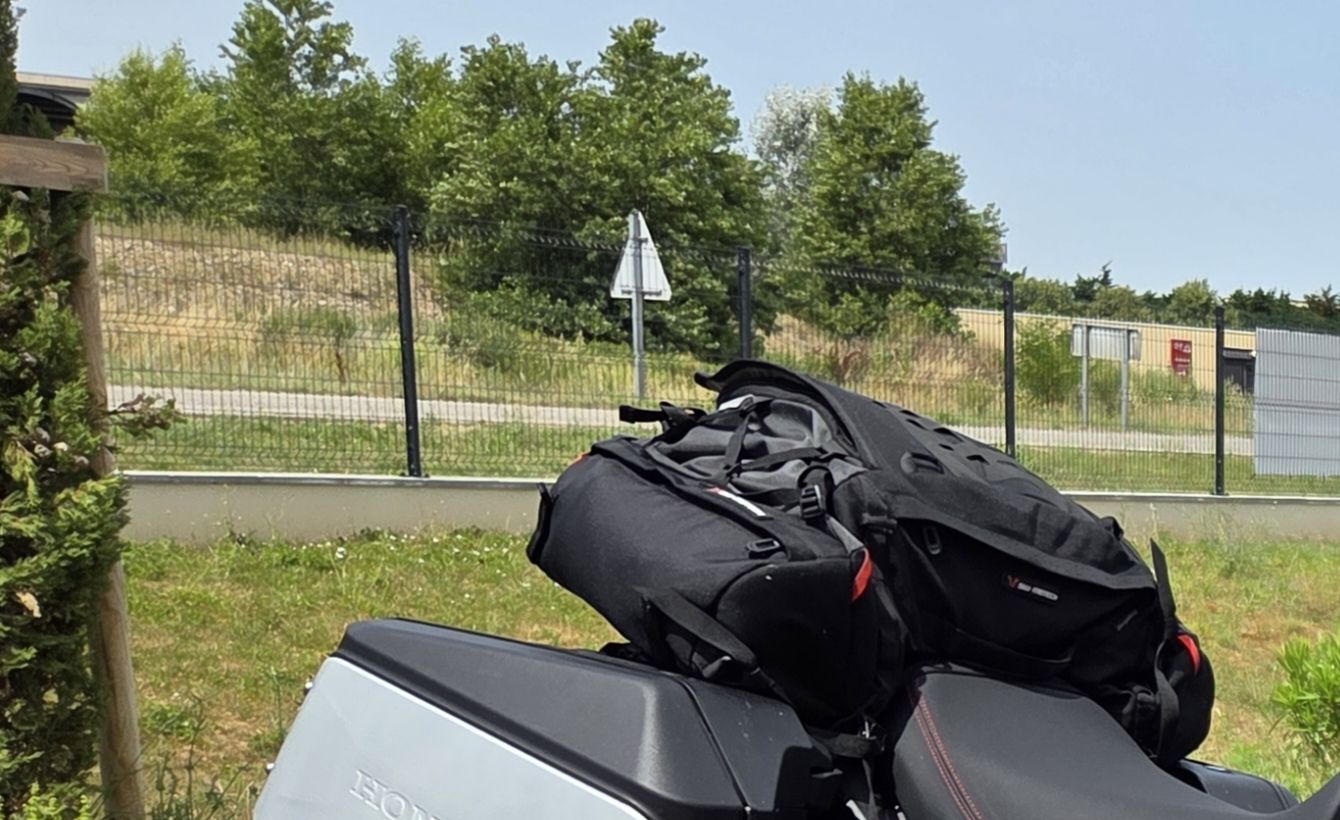 SW-Motech Taschen: SW-Motech PRO Cargobag Hecktasche, 50 Lt. – Gebraucht aus Konolfingen von S1000RR-Karin 1
