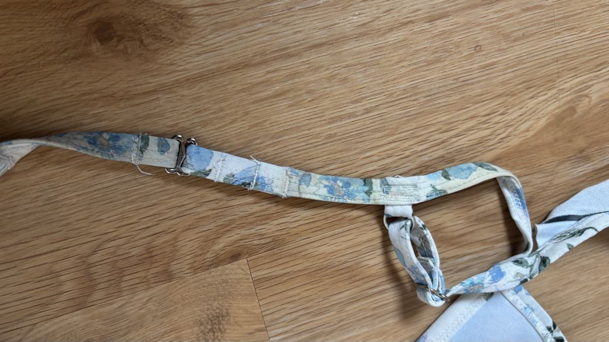Costumi da bagno & Bikini: Schönes Bikini-Oberteil – Usato da Roggwil BE venduto da R.. 2