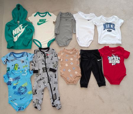 Grosses Nike Baby Kleiderpaket Gr. 68-74 Top Zustand 