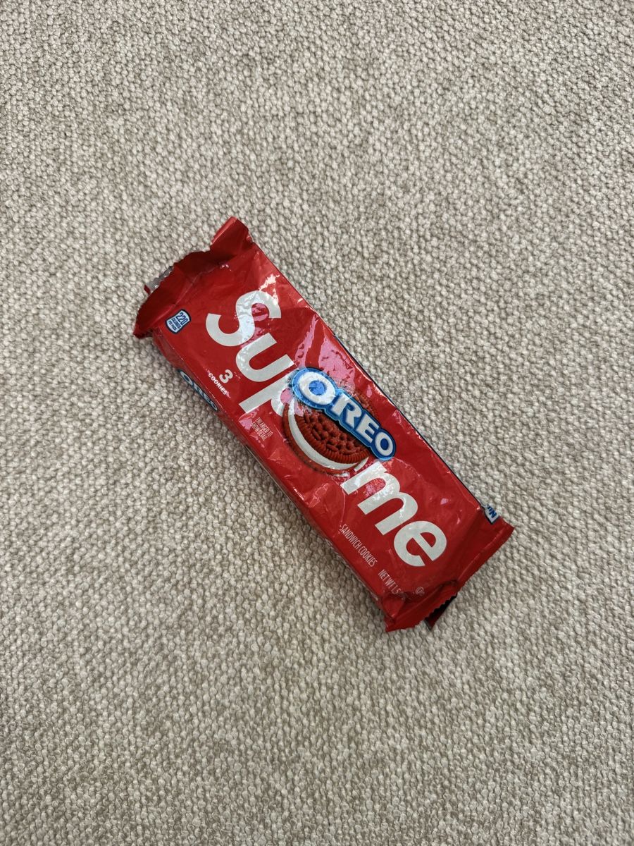 Supreme Carte collezionabili: Oreo Supreme - Édition limitée et rare – Nuovo e nell'imballaggio originale da Monnaz venduto da MDVintage 1