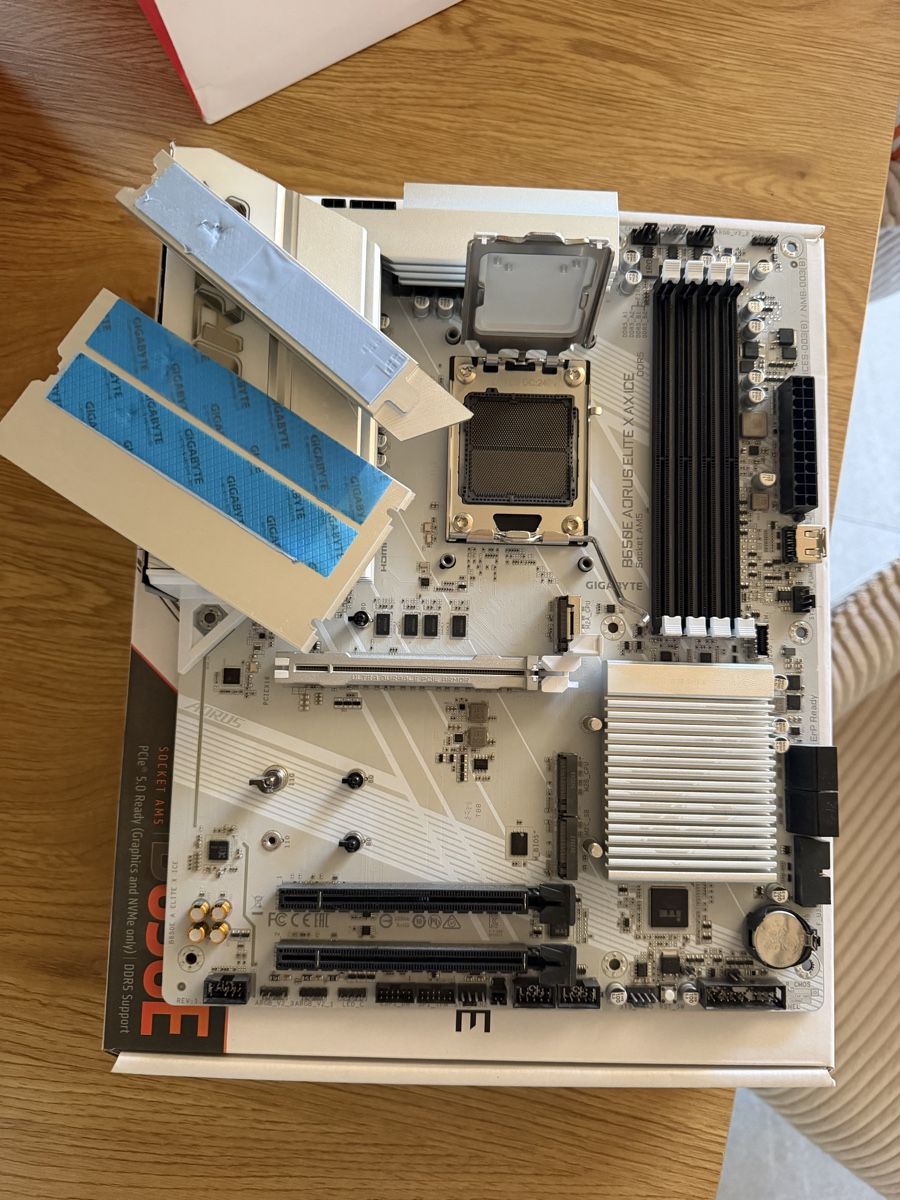 Gigabyte Mainboards: Aorus B650E Elite AX ICE Mainboard  – Gebraucht aus Güttingen von JeffreyGucc 2