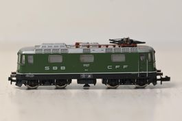 Re 4/4 II grün Trix Spur N mit OVP , läuft nicht