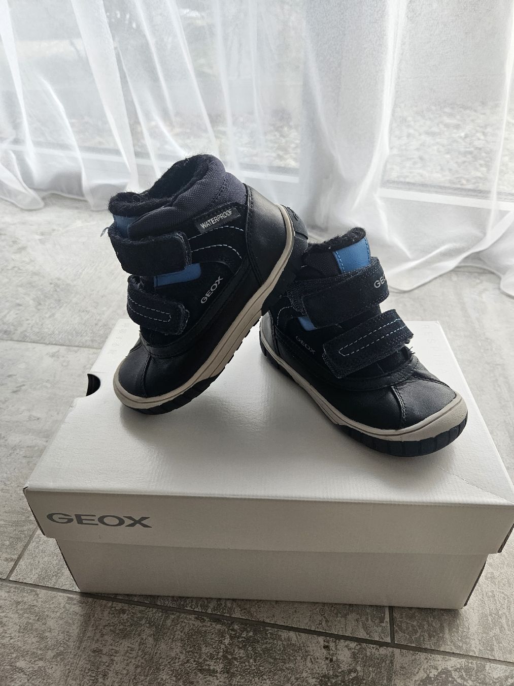 Scarpe per ragazzi: Geox Schuhe – Usato da Richterswil venduto da ioa_2ltq 2