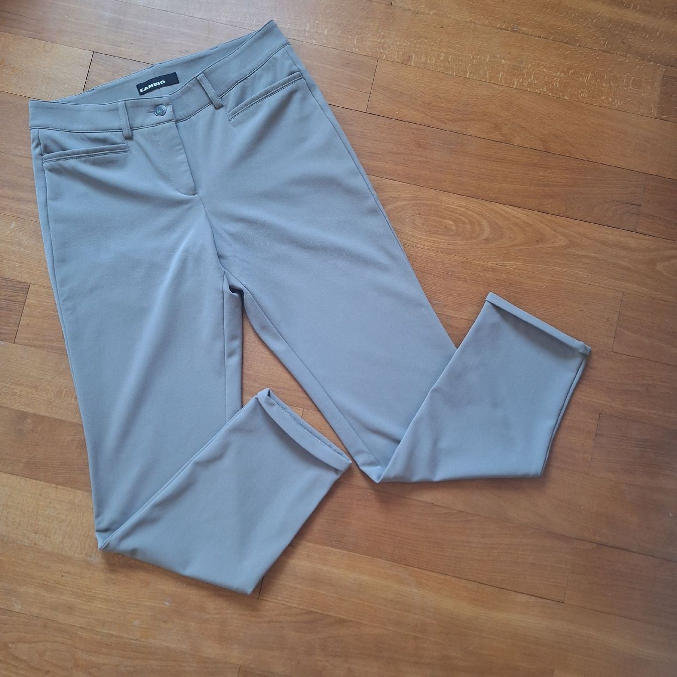 Cambio Pantaloni: Schöne Cambio Hose, Grösse 36, Farbe hellgrau – Usato da Wettingen venduto da Blau8 3