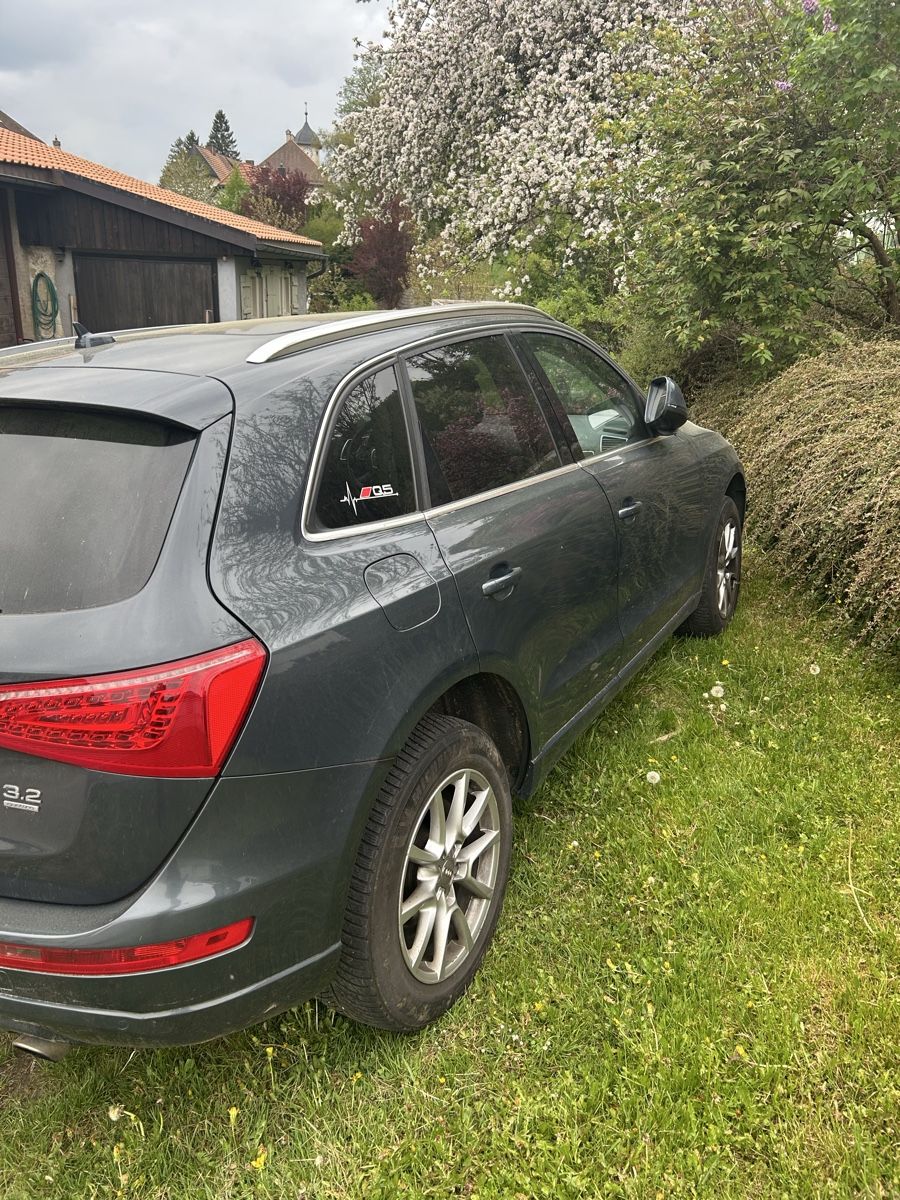 Audi Autos: Audi Q5 3.2 toutes options  – Gebraucht aus Sonvilier von eme_2vyf 3