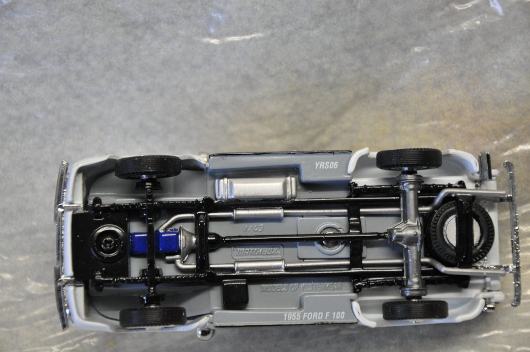 Matchbox Modellini d'auto: Ford F100 Pickup – Nuovo e nell'imballaggio originale da Ebnat-Kappel venduto da Aallerlei 4