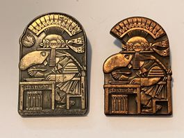 Basler Fasnacht Plaketten 1957 1 Kupfer 1 Silber