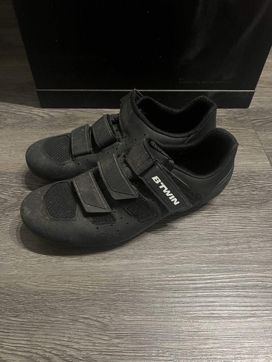 Scarpe da uomo: Chaussure vélo de route décathlon – Usato da Colombier NE venduto da thomasarquint