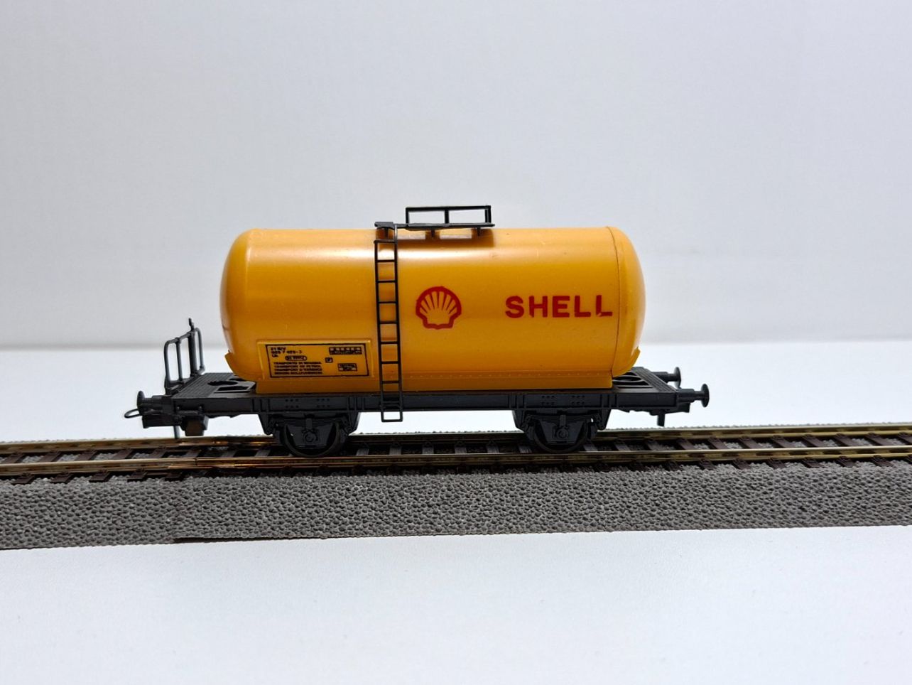 Lima Modellini di ferrovie: LIMA H0 Tankwagen "Shell" – Usato da Fulenbach venduto da jueny