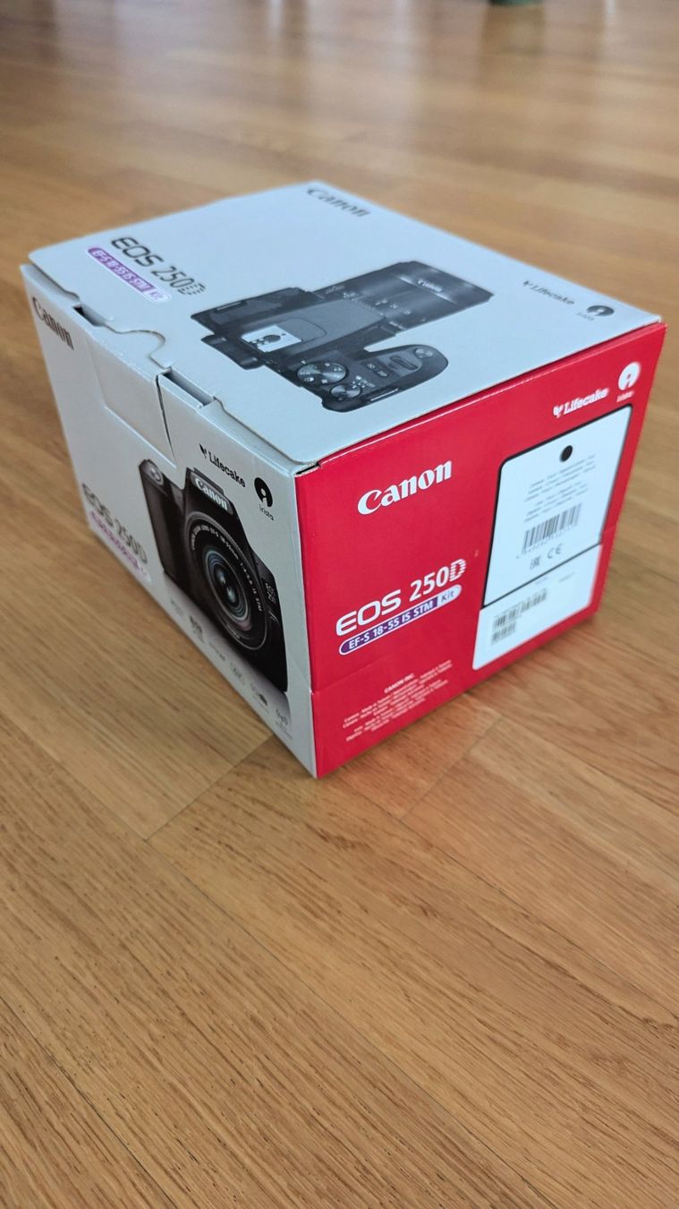 Canon Fotocamera: Appareil photo Canon EOS 250D – Usato da Lausanne venduto da cla_zpq6 6