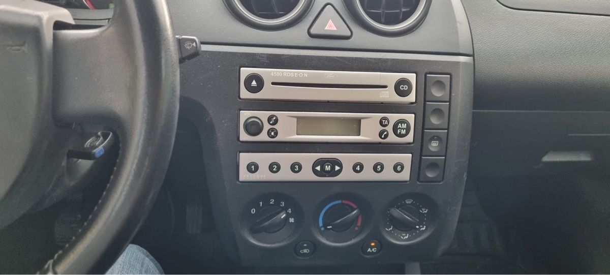 Ford Automobili: FORD Fiesta 1.4 16V – Usato da Bad Zurzach venduto da Nur.K 7