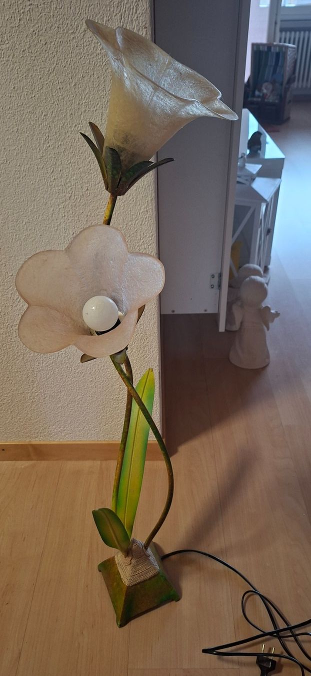 Lampen: Stehlampe – Gebraucht aus Männedorf von Mis_nl7l 2