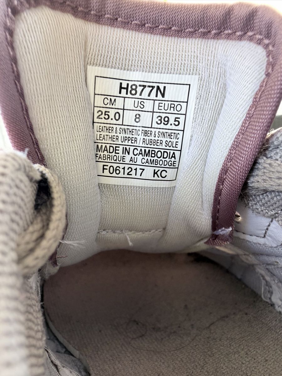 Asics Chaussures femmes: ASICS Sneaker, neuwertig, Grösse 39,5 – D'occasion à Embrach par Sunrise_72 4