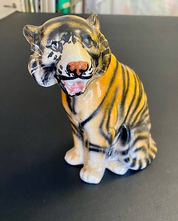 Statuette: 2 Tiger-Figuren aus glasierter Keramik – Usato da Zollikon venduto da LouisArmstrong 2