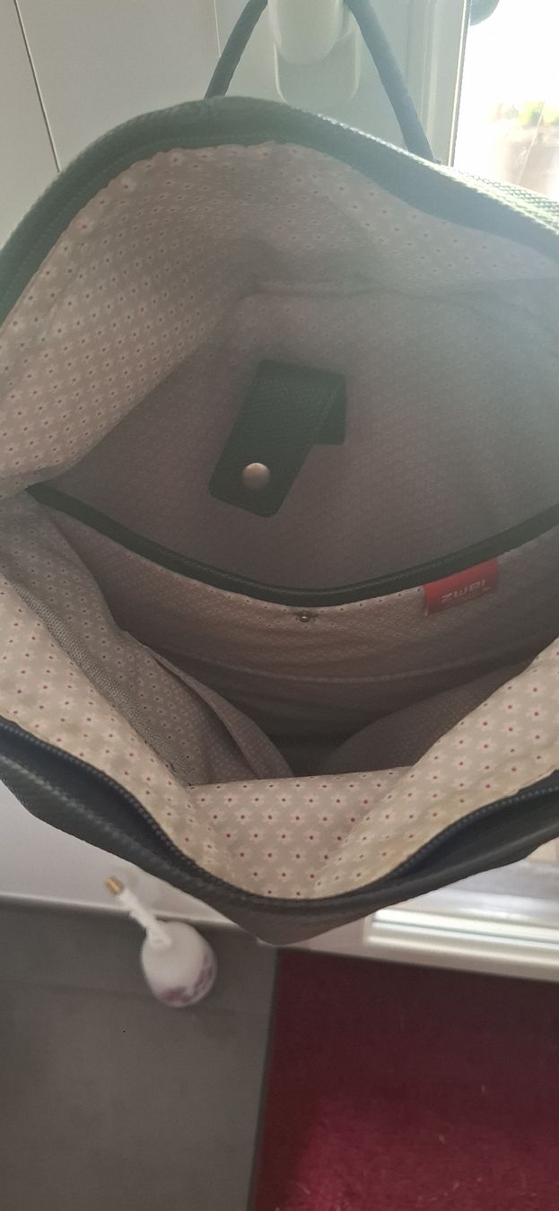 Zwei Rucksäcke: Dunkelblauer Rucksack mit Laptopfach von ZWEI – Neu (gemäss Beschreibung) aus Ried-Brig von Allerlei-2026 3