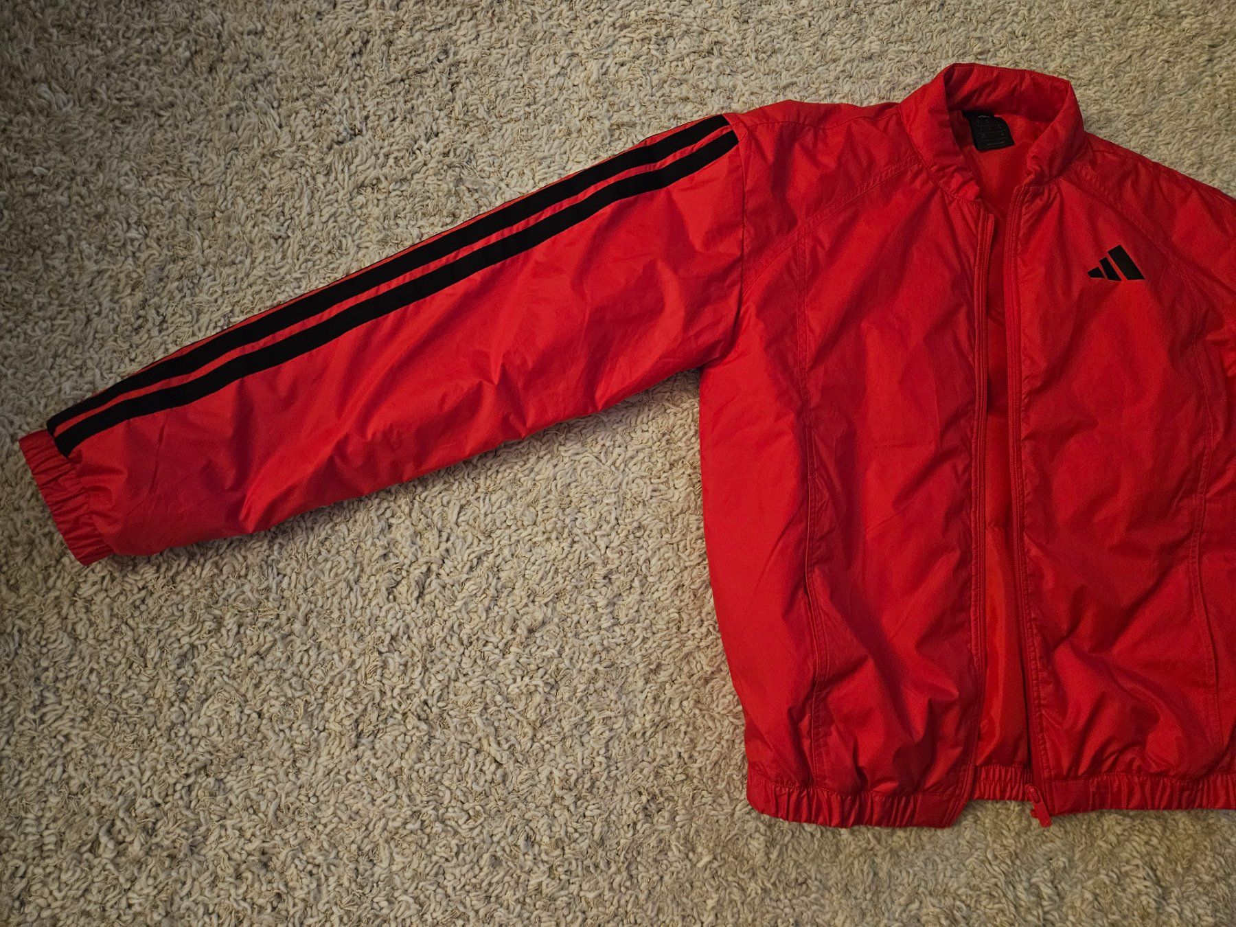 Adidas Vestes: adidas Essentials 3-Stripes Insulated Bomberjacke – Neuf (Voir description) à Zürich par gienma