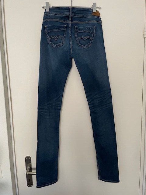 Pepe Jeans Jeans: Pepe Jeans Grösse 24/ 32 – Usato da Luzern venduto da andyke 1