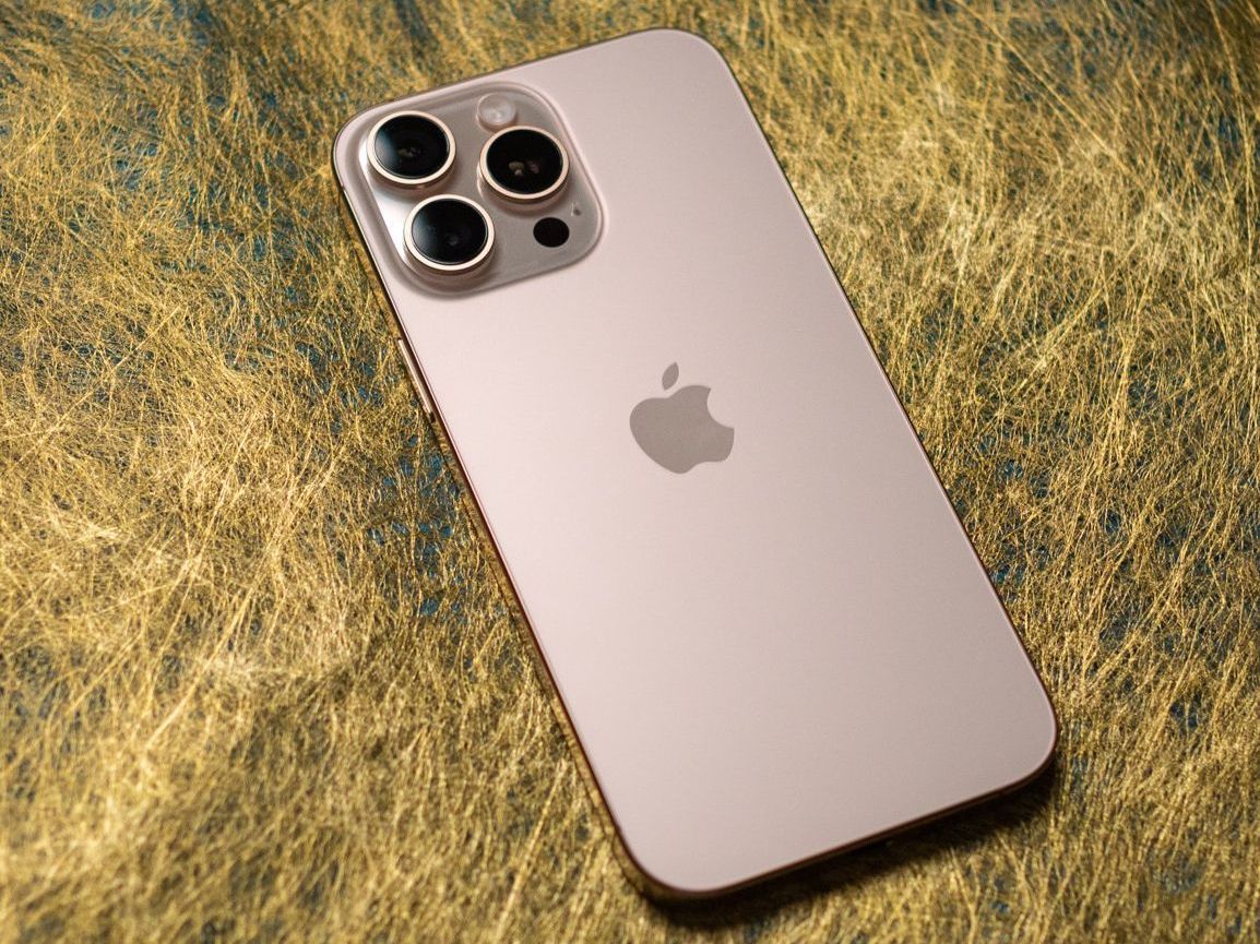 Apple Telefoni cellulari / Smartphones: Apple iPhone 16 Pro 128GB – Usato da Regensdorf venduto da idkhow2dj 1