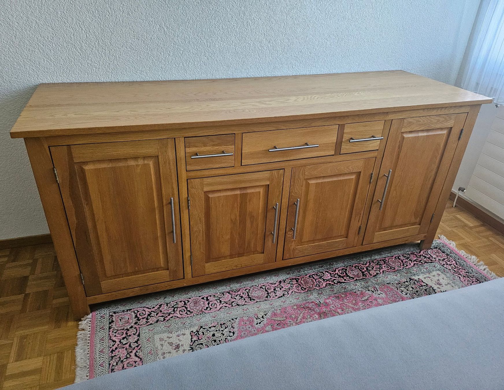 Cassettiere: Massives Eichenholz Sideboard Kommode Anrichte natur geölt – Usato da Dietikon venduto da erdbeeren 2